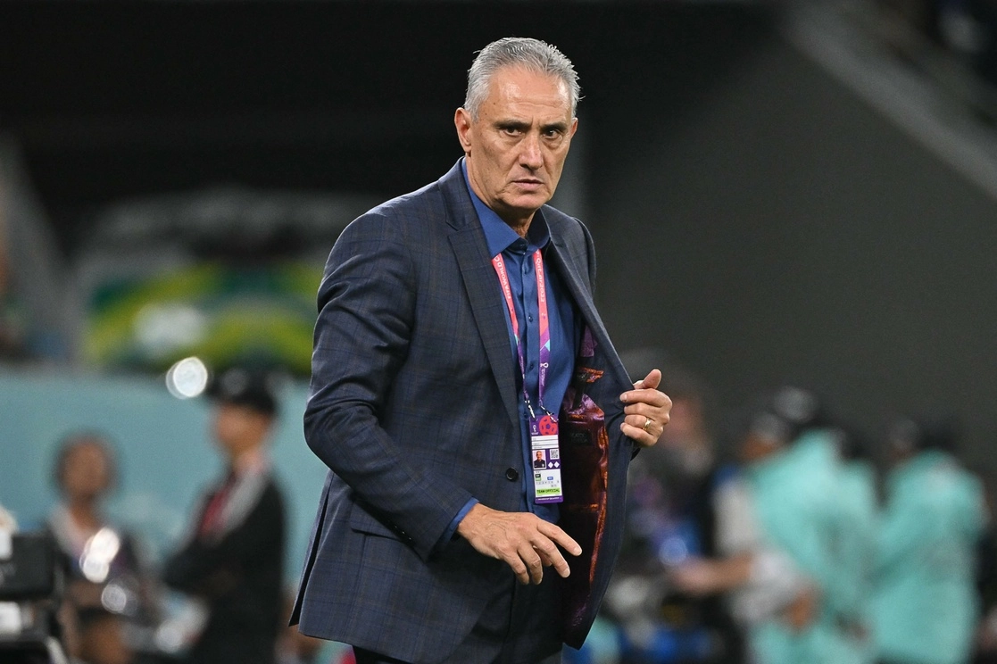 "Derrota dolorosa, sin embargo, estoy en paz conmigo mismo. Fin del ciclo", dijo el técnico, de 61 años, al término del partido en el estadio Ciudad Educación, el 9 de diciembre de 2022. Foto Afp