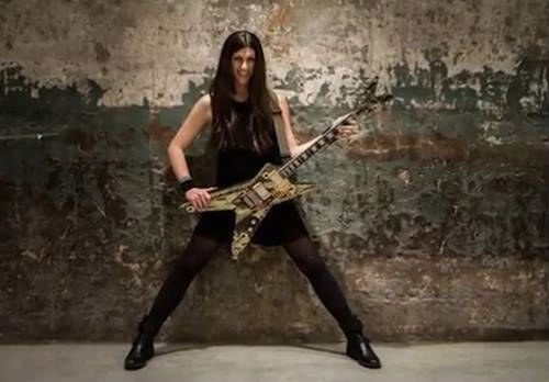 Danica Roem, cantante transgénero de Repulsion, es representante de Viriginia en el Congreso de EU. Foto Captura de pantalla de uno de sus videos en YouTube