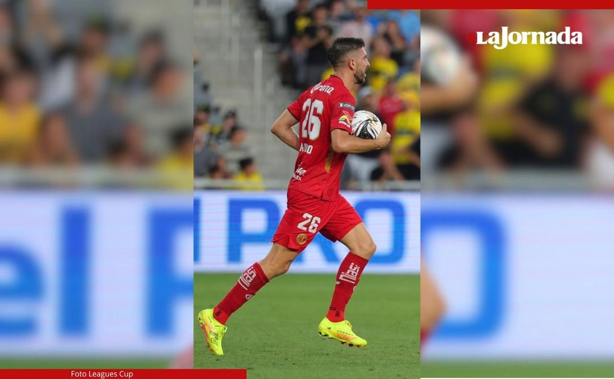 Paulinho celebra su anotación. Foto