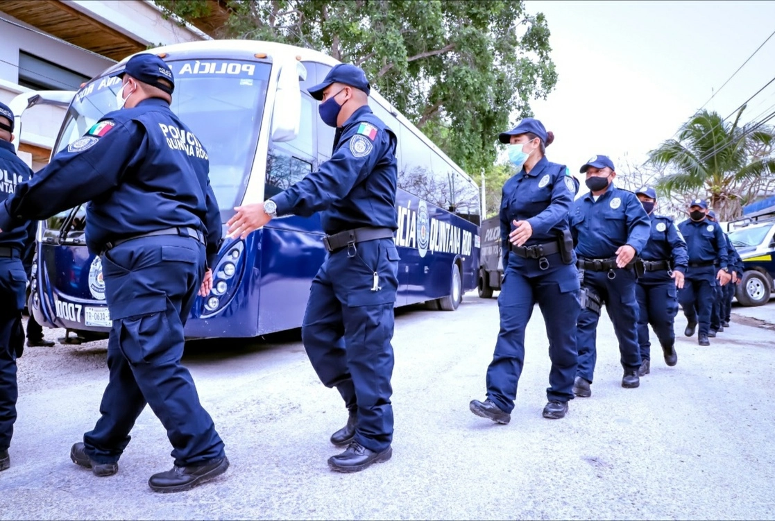 Un grupo de 30 efectivos de la policía de Tulum, Quintana Roo, arribó ayer a la Academia Estatal de Seguridad Pública, en Chetumal, capital del estado, para recibir un curso sobre actuación legal y técnica policial. Foto cortesía Ayuntamiento de Tulum