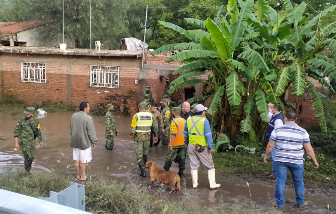 Desborde de la presa San Blas inundó la comunidad de Pabellón de Hidalgo en el municipio de Rincón de Romos, Aguascalientes, el 22 de septiembre de 2021. Foto Claudio Bañuelos 
