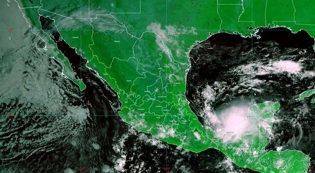 El paso de la tormenta tropical 'Karl' dejó afectaciones en Campeche y varios estados de la República. Foto Conagua