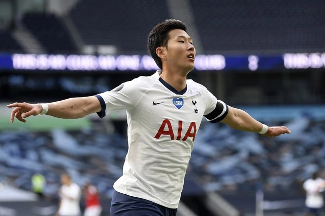El surcoreano, Son Heung-min marcó el empate parcial ante el Arsenal, en duelo de la fecha 35 en la Premier League. Foto Ap