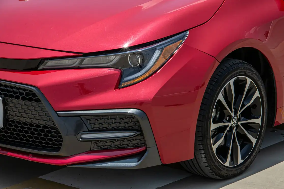 Toyota Corolla SE 2021 consigue reflejar deportividad en su diseño exterior. Foto Paco Del Toro