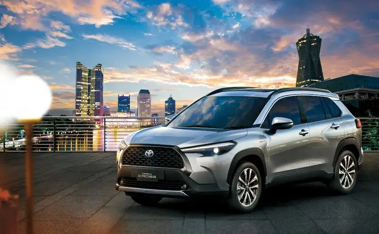 El Corolla Cross 2021 estará a la venta a partir de este mes en Tailandia – entre sus opciones mecánicas se ofrecerá una versión híbrida (HEV) – , y en un futuro cercado se tiene planeado lanzarlo en otros muchos mercados.
Foto Cortesía Toyota
