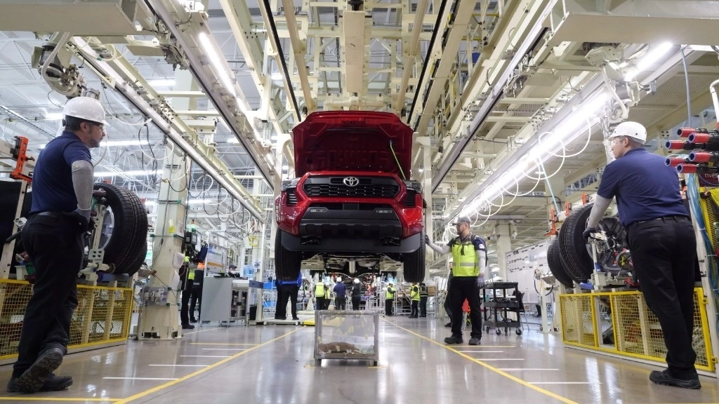 Toyota arrancó la producción de la cuarta generación de Tacoma en las plantas de la marca japonesa, en Guanajuato y Baja California. El 90 por ciento de las unidades fabricadas están destinadas a exportación para Estados Unidos y Canadá, el resto se va a otros mercados, así como el mexicano. Foto Cortesía Toyota Motor de México