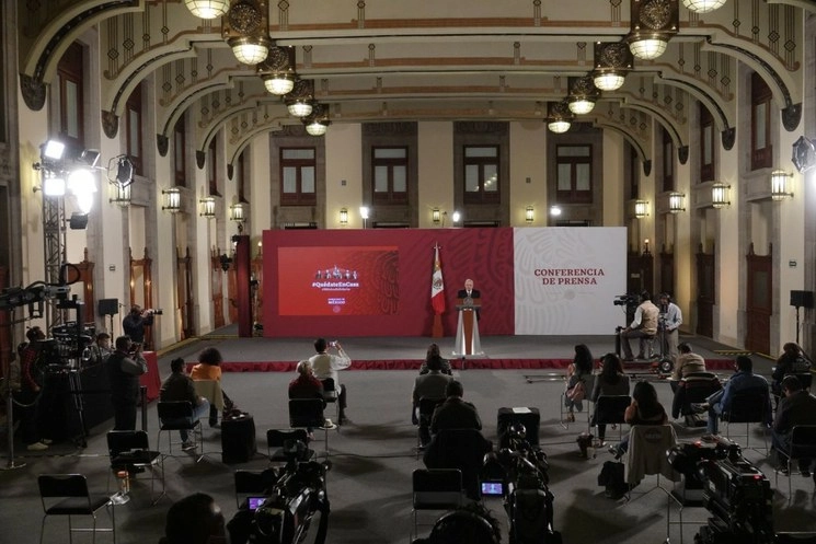Durante la conferencia presidencial de este viernes, desde el Salón Tesorería de Palacio Nacional. Foto Cuartoscuro 