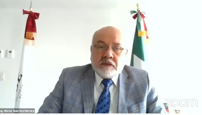 La Secretaría de Economía trabaja en una política industrial que genere un ambiente propicio para la inversión, simplifique la regulación y mejore las cadenas de valor para impulsar el desarrollo económico del país, informó Héctor Guerrero. Imagen tomada de https://idic.mx/