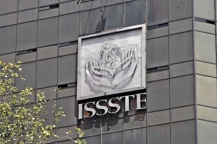 Oficinas administrativas del Instituto en la calle La Fragua, en la Ciudad de México. Foto Roberto García Rivas / Archivo