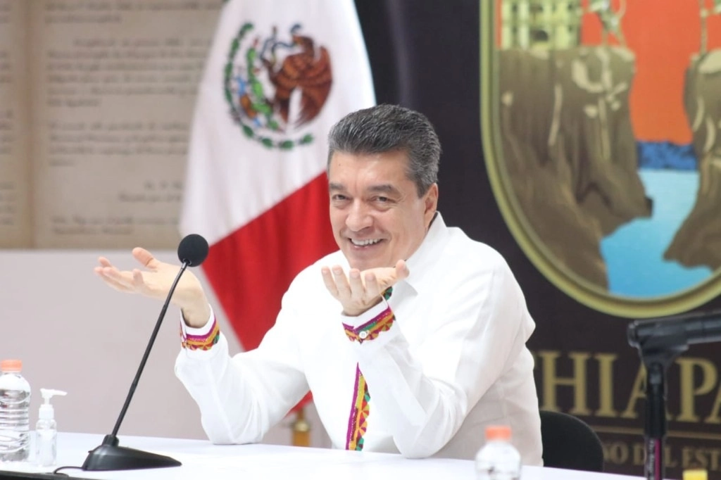 Rutulio Escandón, mandatario de Chiapas, durante una mesa de trabajo virtual de los tres órdenes de gobierno. Foto tomada del Twitter @RutilioEscandon