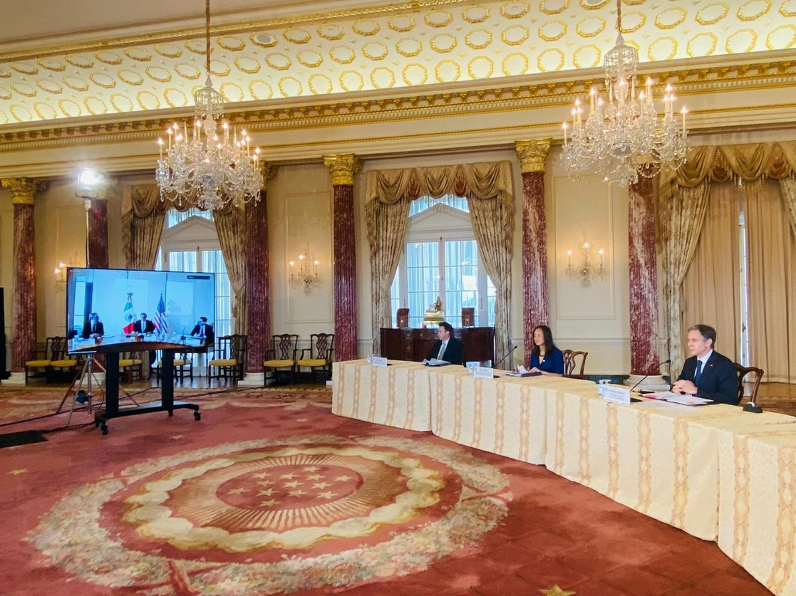 México expuso esta mañana ante Estados Unidos los puntos de interés en la agenda bilateral, durante el primer encuentro virtual entre el canciller Marcelo Ebrard y el secretario de Estado de aquel país, Antony Blinken. Foto tomada del Twitter de @SRE_mx