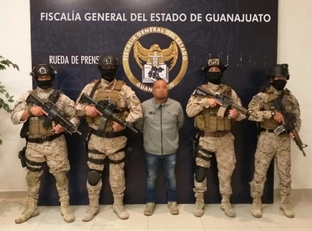 José Antonio Yépez Ortiz 'El Marro' fue trasladado en helicóptero a la prisión federal de Gómez Palacio, en Durango. Foto Tomada de X @FGEGUANAJUATO / Archivo