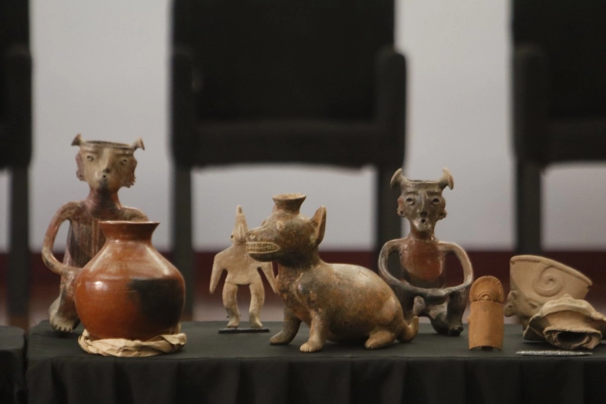 Objetos arqueológicos recuperados por México en noviembre del año pasado.