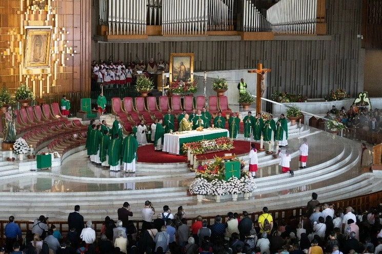 Misa en la Basílica de Guadalupe en imagen de archivo. Foto Pablo Ramos