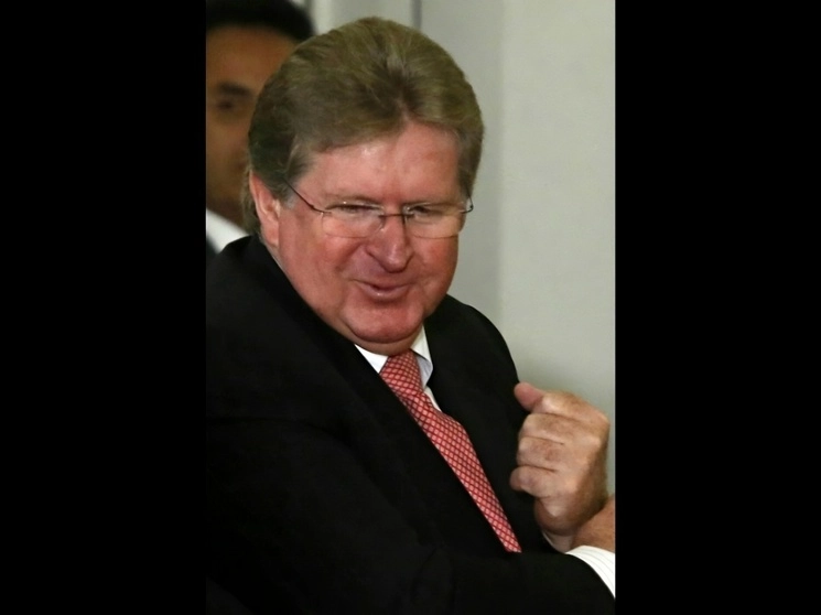 La noticia fue bien recibida por los inversionistas, pues los títulos de la empresa del multimillonario Germán Larrea abrieron la sesión en 79.11 pesos; sin embargo, tras el anuncio del mandatario se dispararon hasta un pico de 81.62 pesos. Foto Francisco Olvera / Archivo