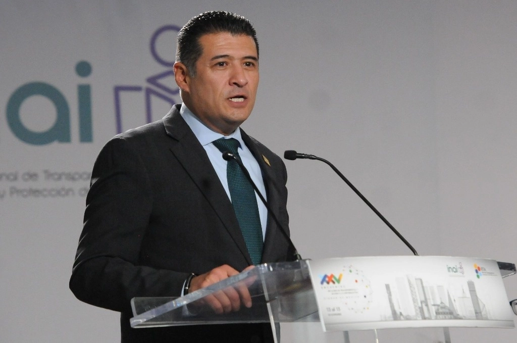 Adrián Alcalá Méndez, actual consejero presidente del Inai. Foto Cuartoscuro / Archivo