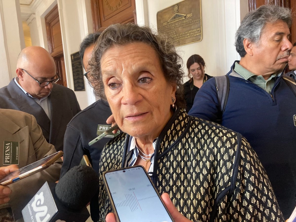 Myriam Urzúa Venegas, titular de la Secretaría de de Gestión Integral de Riesgos y Protección Civil, compareció en el Congreso de CDMX. Foto 