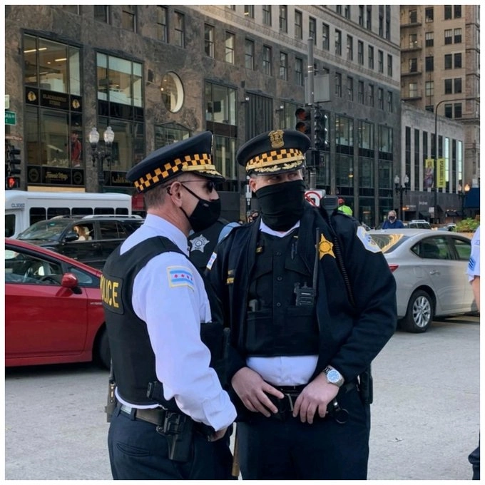 Elementos de la Policía de Chicago en imagen de archivo. Foto tomada de la cuenta de Twitter @Chicago_Police