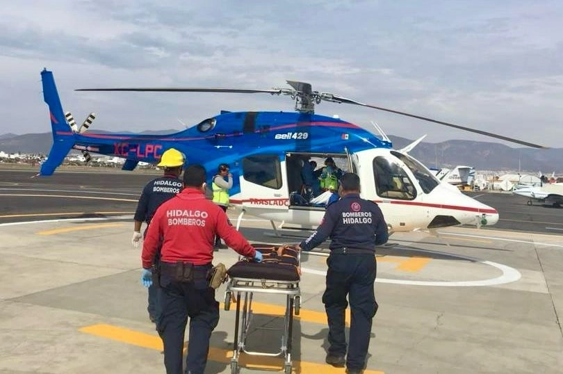El traslado se llevó a cabo a bordo del helicóptero Bell 429 XC-LPC del gobierno estatal. Foto cortesía
