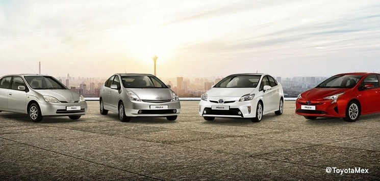 El nuevo acuerdo comercial de América del Norte (T-MEC) permite que los fabricantes de automóviles ensamblen camionetas en México sin enfrentar nuevas aranceles punitivos. Foto Twitter @ToyotaMex
