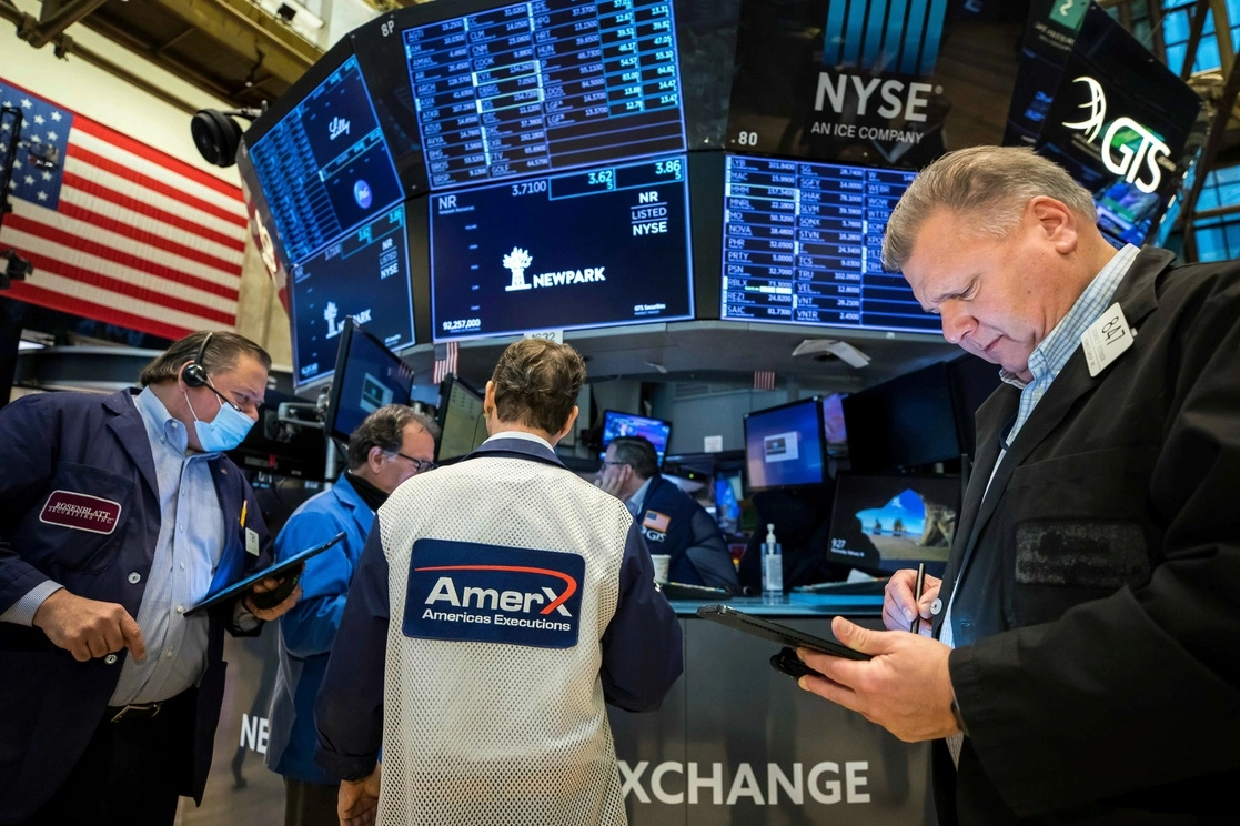 BlackRock, State Street y Vanguard  son los tres principales accionistas en el 96% de las empresas que cotizan en la Bolsa de Valores de EU. Foto Ap