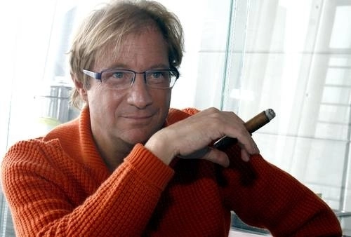 El ex diplomático y escritor Andrés Roemer. Foto María Meléndrez Parada / Archivo
