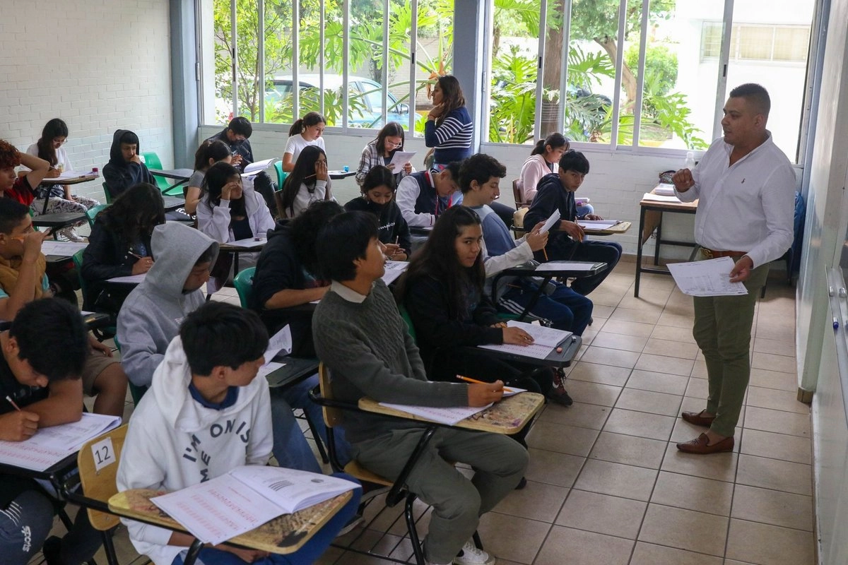 Alumnos de bachillerato en imagen de archivo. Foto 