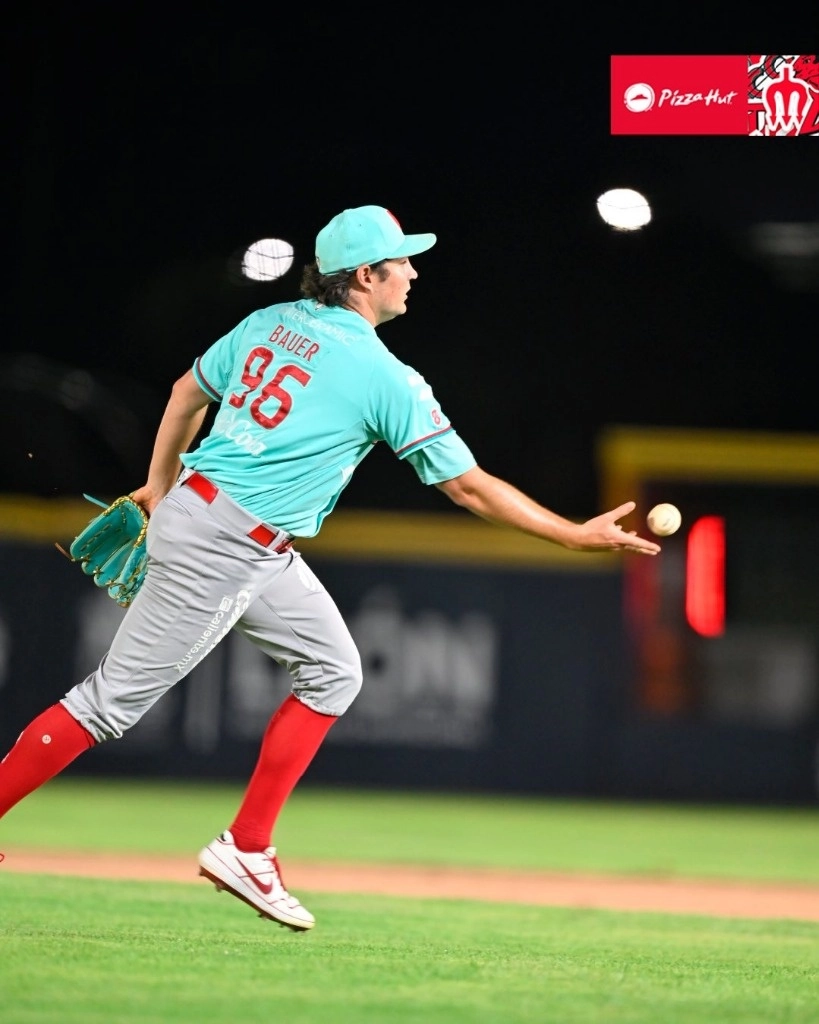 Ahora Trevor Bauer participará en el Juego de Estrellas el fin de semana en Veracruz. Foto tomada de X @DiablosRojosMX.