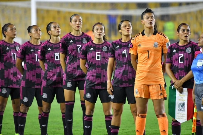 Futbolistas del 'Tri' femenil previo al juego ante Jamaica. Foto tomada de la cuenta de Twitter @Miseleccionfem
