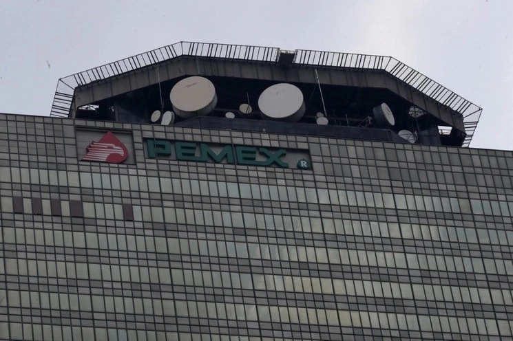 El CJF ordenó al Tribunal Unitario Agrario determinar los vicios de consentimiento y declarar nulo el contrato entre Pemex y un ejido de Jalisco. Foto Roberto García / Archivo