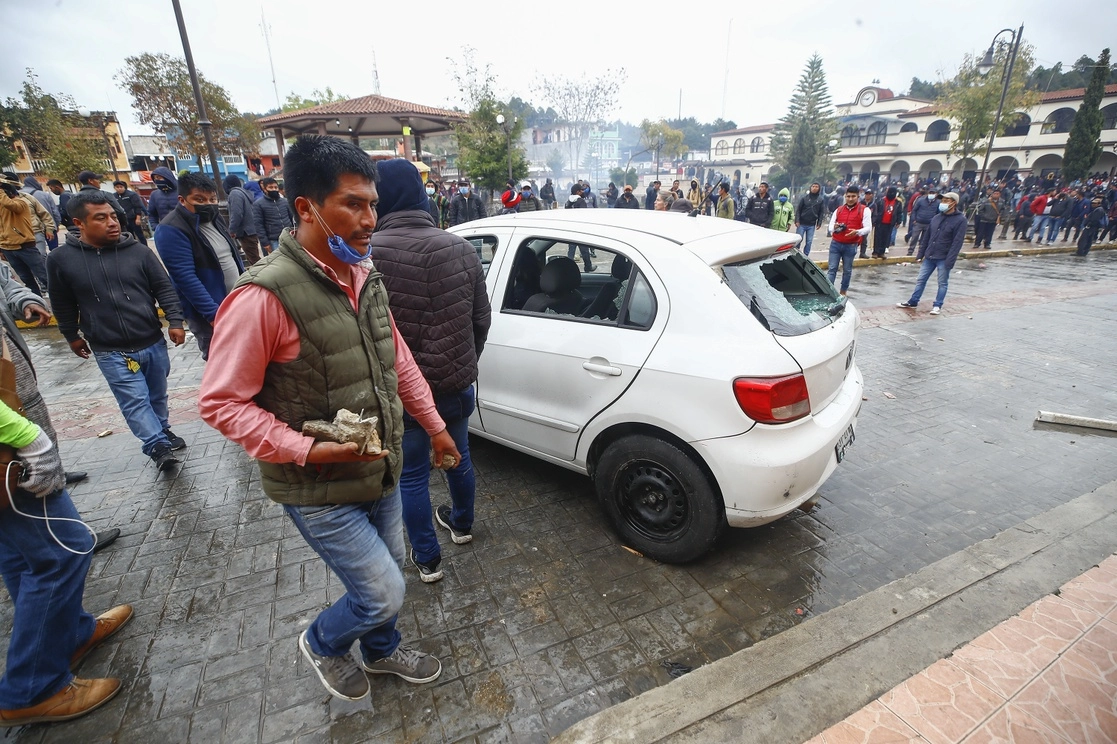El día de las elecciones pasadas la jornada electoral culminó en disturbios. Foto Víctor Camacho/ archivo