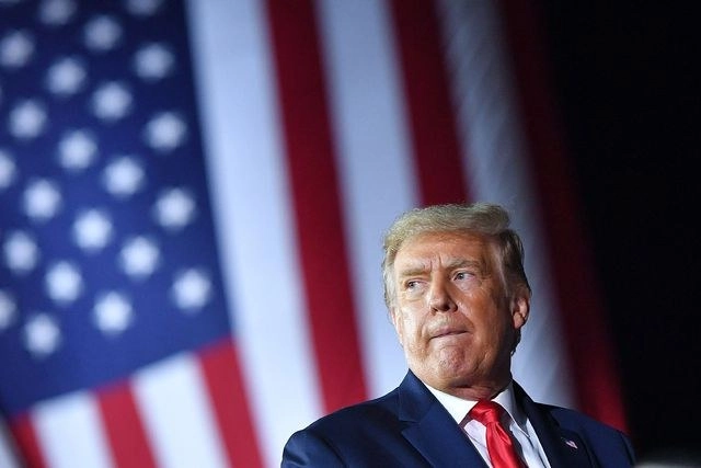 El presidente de EU, Donald Trump buscaba excluir a los indocumentados del censo nacional que se realiza cada 10 años. Foto Afp