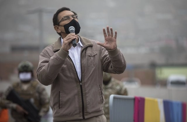 La oposición en el Congreso de Perú inició un proceso de destitución en contra del presidente Martín Vizcarra. Foto Ap