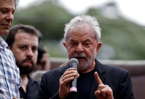 El ex presidente de Brasil en un mitin en noviembre de 2019 luego de salir de prisión. Foto Afp/archivo