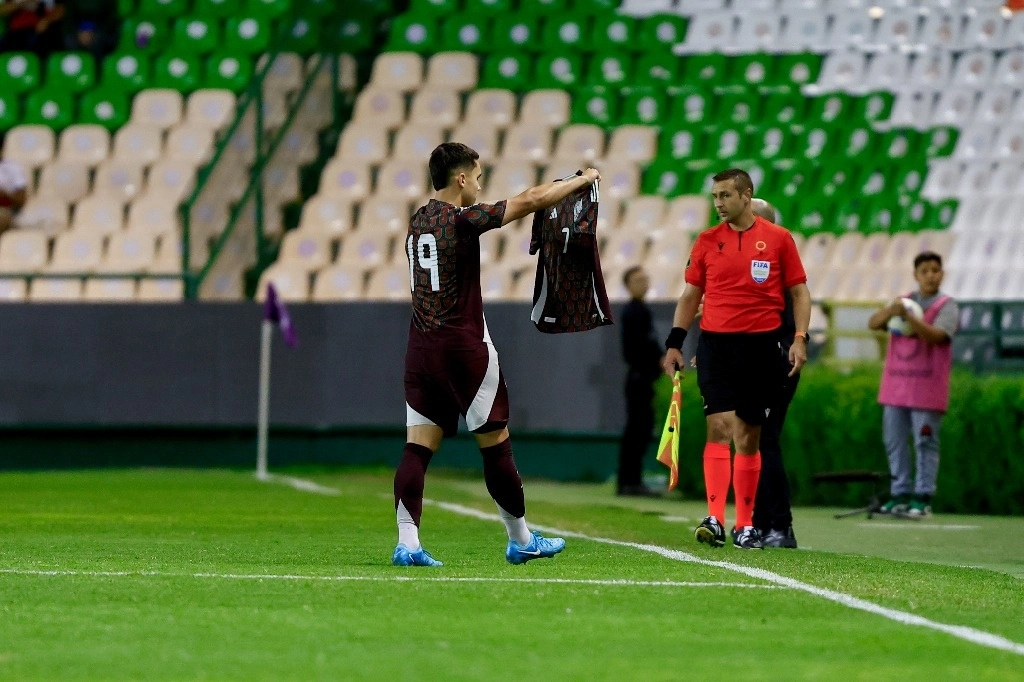 Mateo Levy le dedicó su gol a Alexéi Domínguez, quien se recupera de una lesión en la pierna. Foto tomada de X @miseleccionsubs.