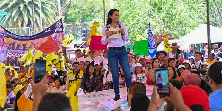 Alejandra Del Moral lanzó un mensaje a la coalición oponente a no equivocarse pues su triunfo estará basado en trabajo, compromiso, honestidad y amor a la tierra y no en el fraude como afirmaron. Foto tomada de la cuenta de Twitter @AlejandraDMV