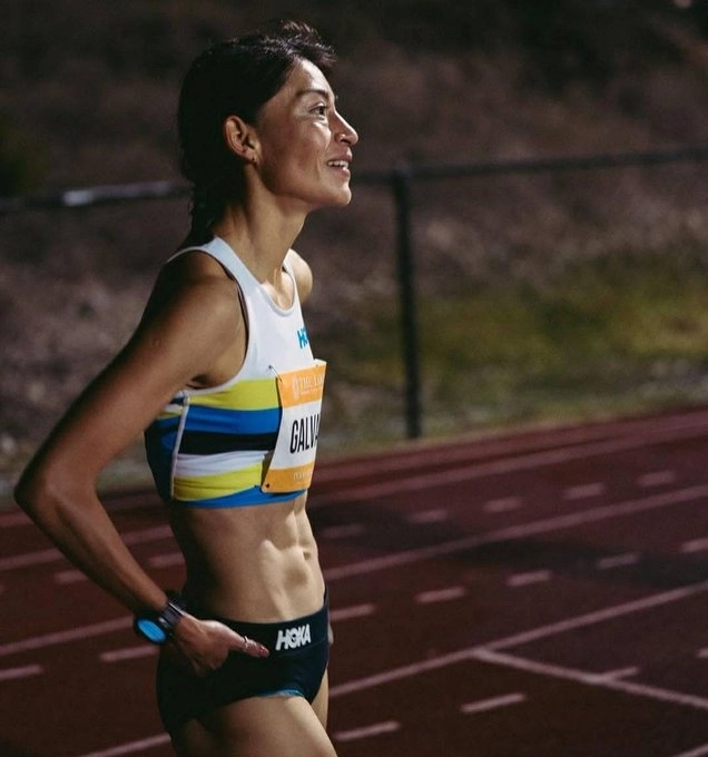 Laura Galván obtuvo el primer lugar en los mil 500 metros con un tiempo de 4:12.80, mientras que Andrea Ramírez hizo lo propio en los cinco mil metros al detener el reloj en 15:28.47. Foto Conade