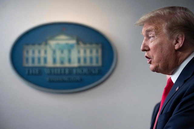 El presidente Donald Trump anunció un paquete de ayuda para el sector agrícola del país. Foto Afp