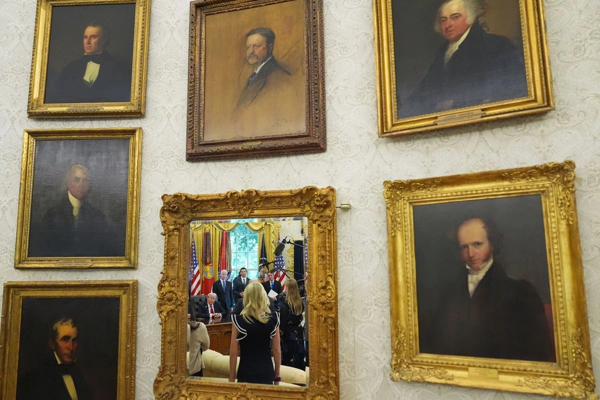 El gobierno de Estados Unidos documentó una opinión jurídica clasificada que justificaría embates letales contra una lista de cárteles y presuntos narcotraficantes, indicaron personas familiarizadas con el tema.
