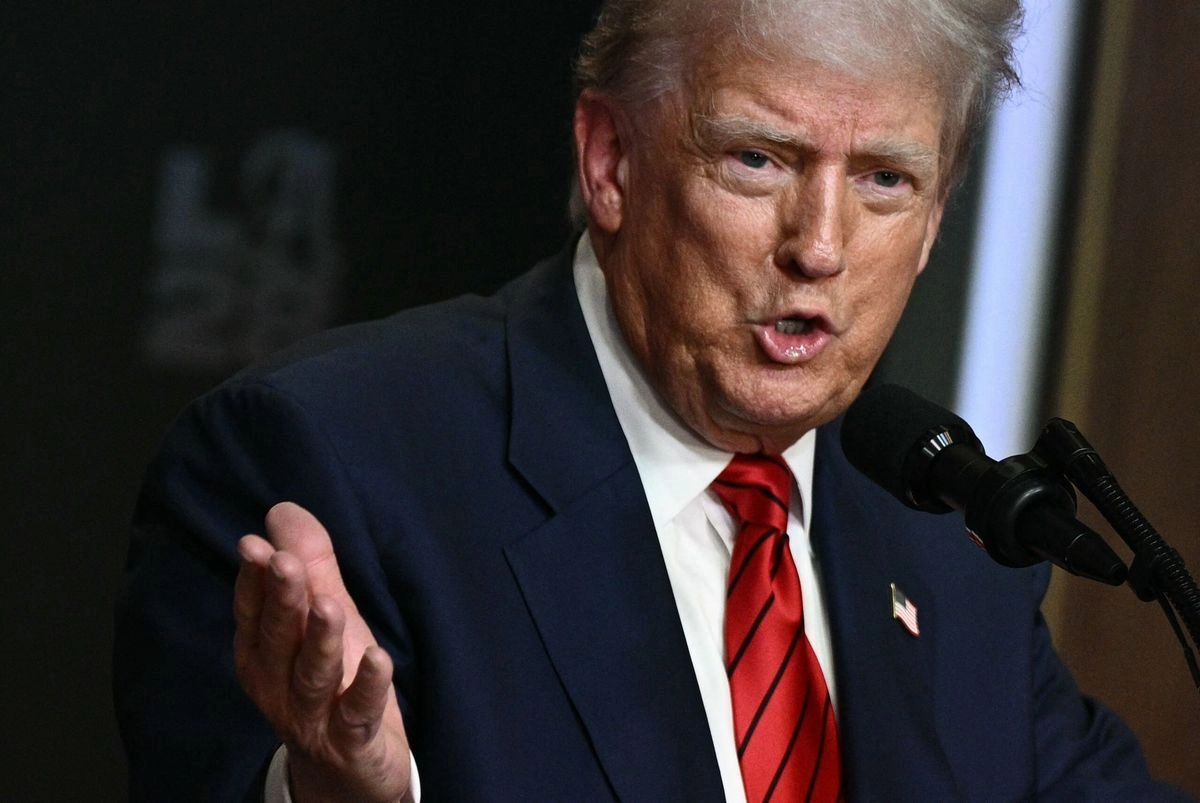 El presidente de Estados Unidos, Donald Trump, habla después de firmar una orden ejecutiva sobre la creación de un grupo de trabajo de la Casa Blanca en el Auditorio de la Corte Sur de la Casa Blanca en Washington, DC, el 5 de agosto de 2025. Foto