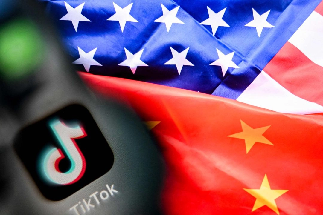 "Acabo de firmar el decreto que amplía el plazo para el cierre de TikTok por 90 días (17 de septiembre de 2025)", dijo el mandatario de EU en la red social Truth. Imagen del 10 de abril de 2025. Foto 