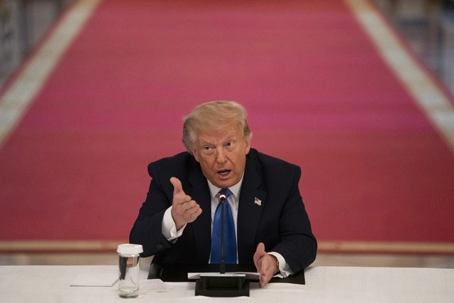 El presidente Donald Trump durante una mesa redonda en Washington. Foto AP