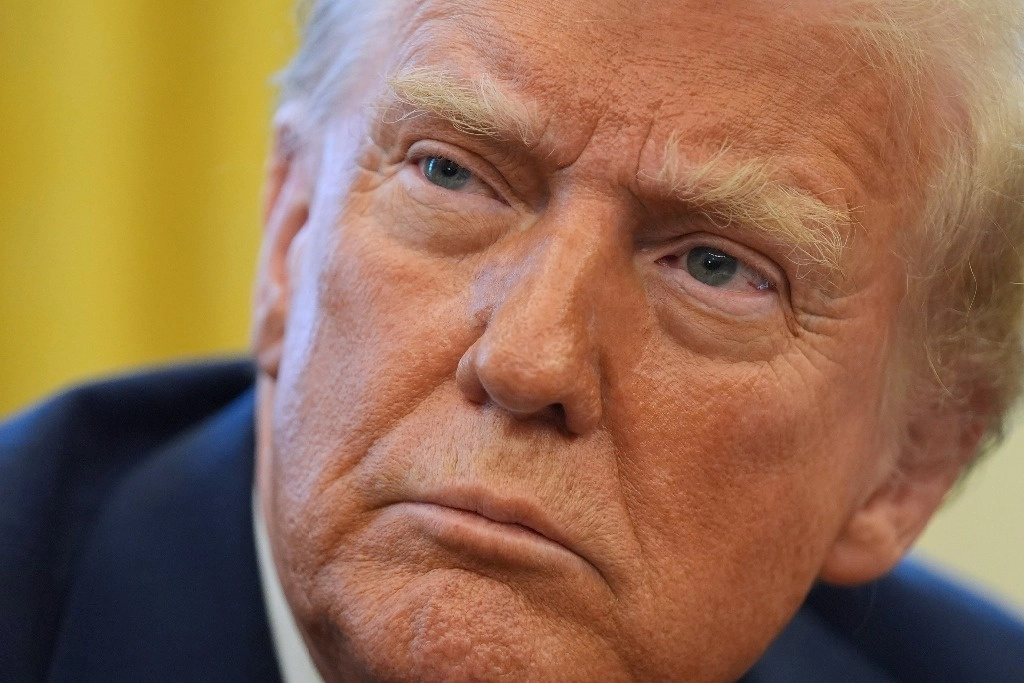 El presidente Donald Trump en la Oficina Oval de la Casa Blanca, el 30 de enero de 2025. Foto Ap