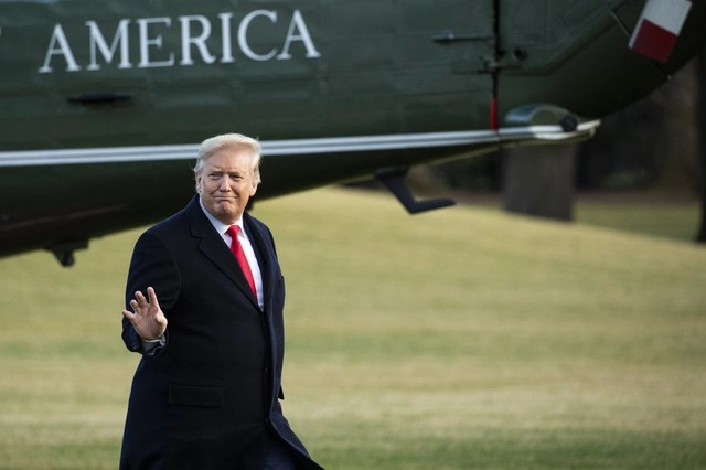 En el presupuesto de 2021, Donald Trump pedirá menos recursos para la construcción del muro fronterizo con México. Foto Ap
