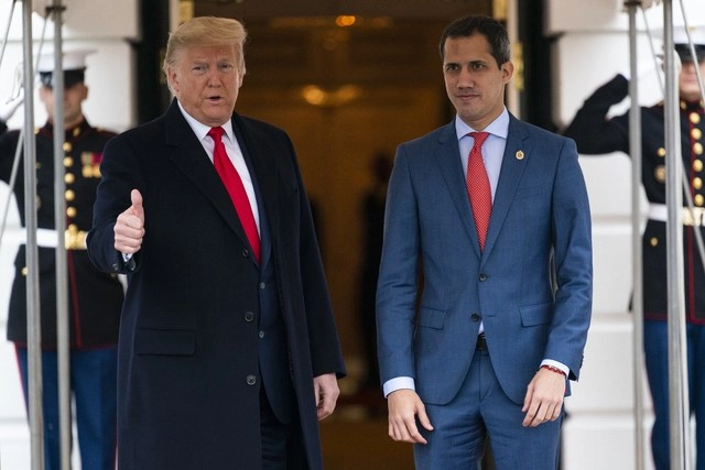 El presidente estadunidense, Donald Trump, y el líder opositor venezolano, Juan Guaidó, hoy en la Casa Blanca. Foto Ap 