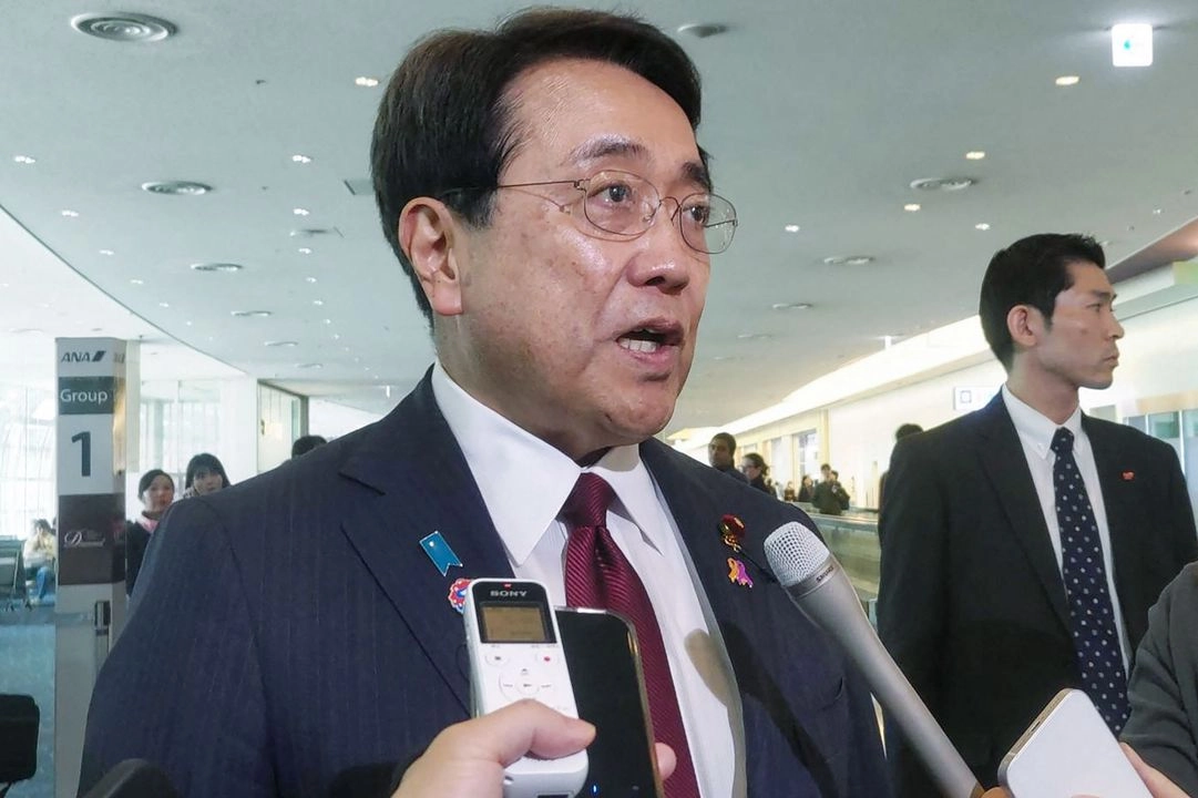 Tokio envió a su ministro de Revitalización Económica, Ryosei Akazawa, para dar salida a las conversaciones con EU. El funcionario esperaba encontrarse en Washington con el secretario del Tesoro de Trump, Scott Bessent, el 16 de abril de 2025. Foto 