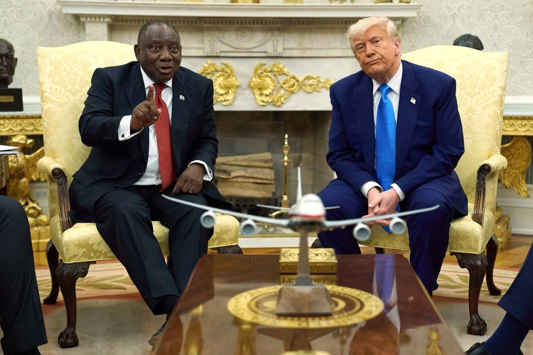 El presidente Donald Trump se reúne con el presidente sudafricano Cyril Ramaphosa en la Oficina Oval de la Casa Blanca, el miércoles 21 de mayo de 2025, en Washington. Foto 
