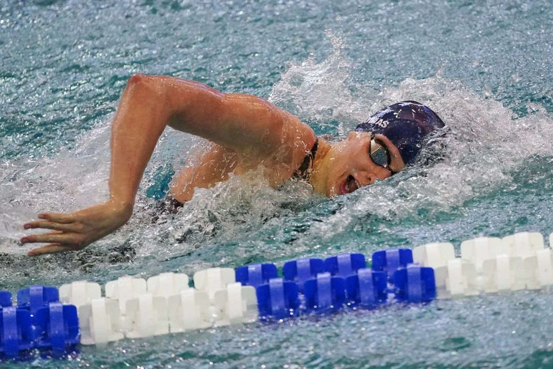 El presidente de EU Donald Trump suspendió recursos federales a la Universidad de Pensilvania por permitir a una atleta trans participar en una competencia femenil.  Foto 