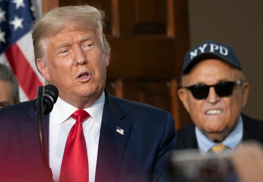 El ex presidente estadunidense Donald Trump y su ex abogado personal Rudy Giuliani, el 14 de agosto de 2020, en Nueva Jersery. Foto Afp 