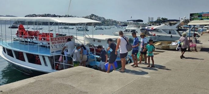 El especialista detalla que al inicio de los recorridos, la sensación de los viajeros en Acapulco es de inseguridad. Foto 